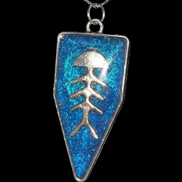 Handmade Silertone Fishbone Necklace NEW - Picture 2 of 2